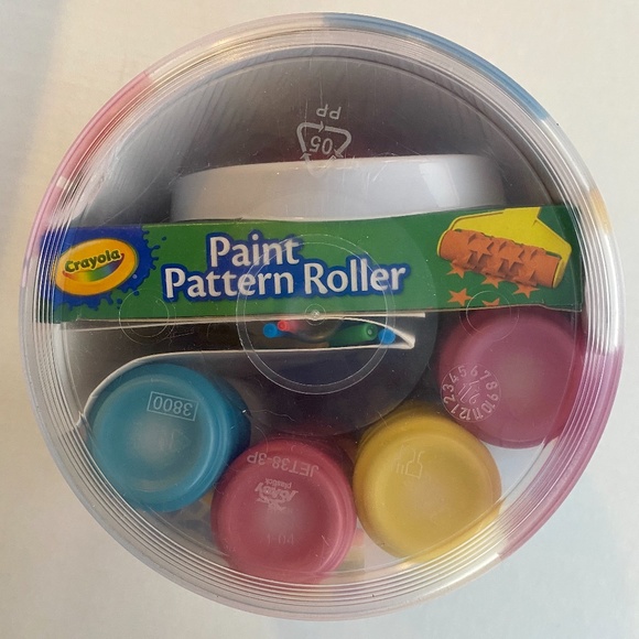 NEW Crayola Paint Can Kids Arts and Crafts Set - Picture 6 of 6